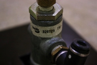 USED SUSPENSION AIR VALVE 228729 FOR SALE