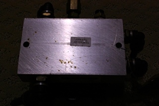 USED VALID TRUELINE MANIFOLD ASSY. REAR LEVELING CHASSIS VTL03A008-1 FOR SALE