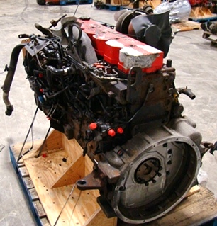 CUMMINS DIESEL ENGINE | CUMMINS ISC350 62,000 MILES 8.3L 350HP FOR SALE 