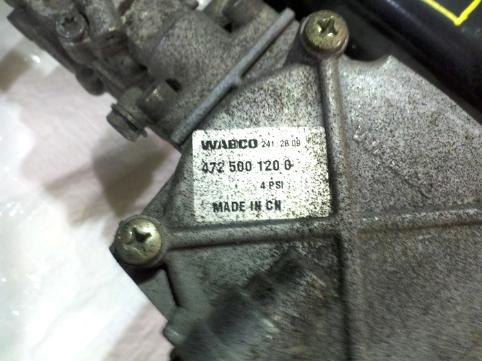 USED WABCO MERITOR RV ABS VALVE PACK P/N: 4725001200